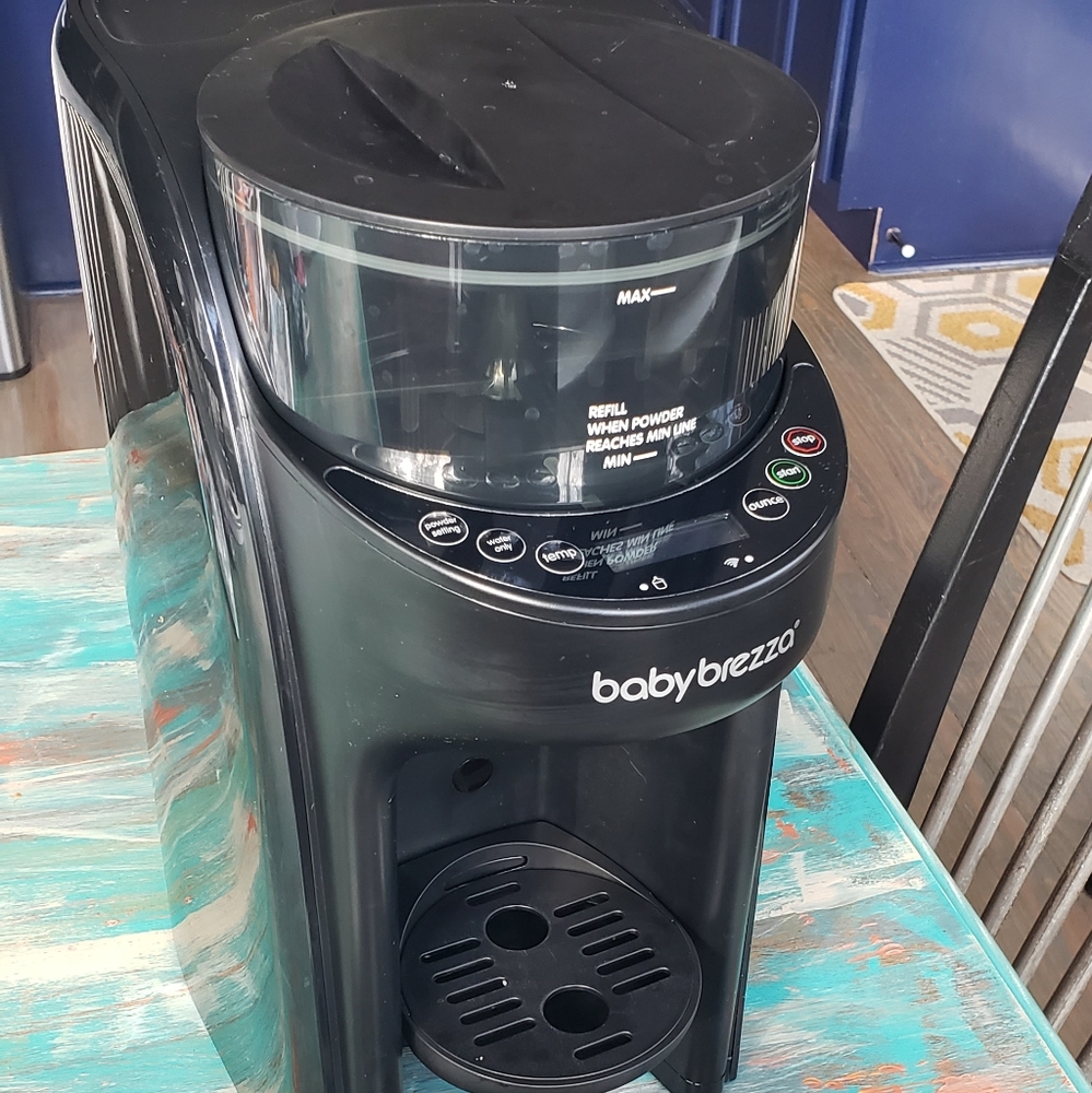 Baby Brezza Formula Pro